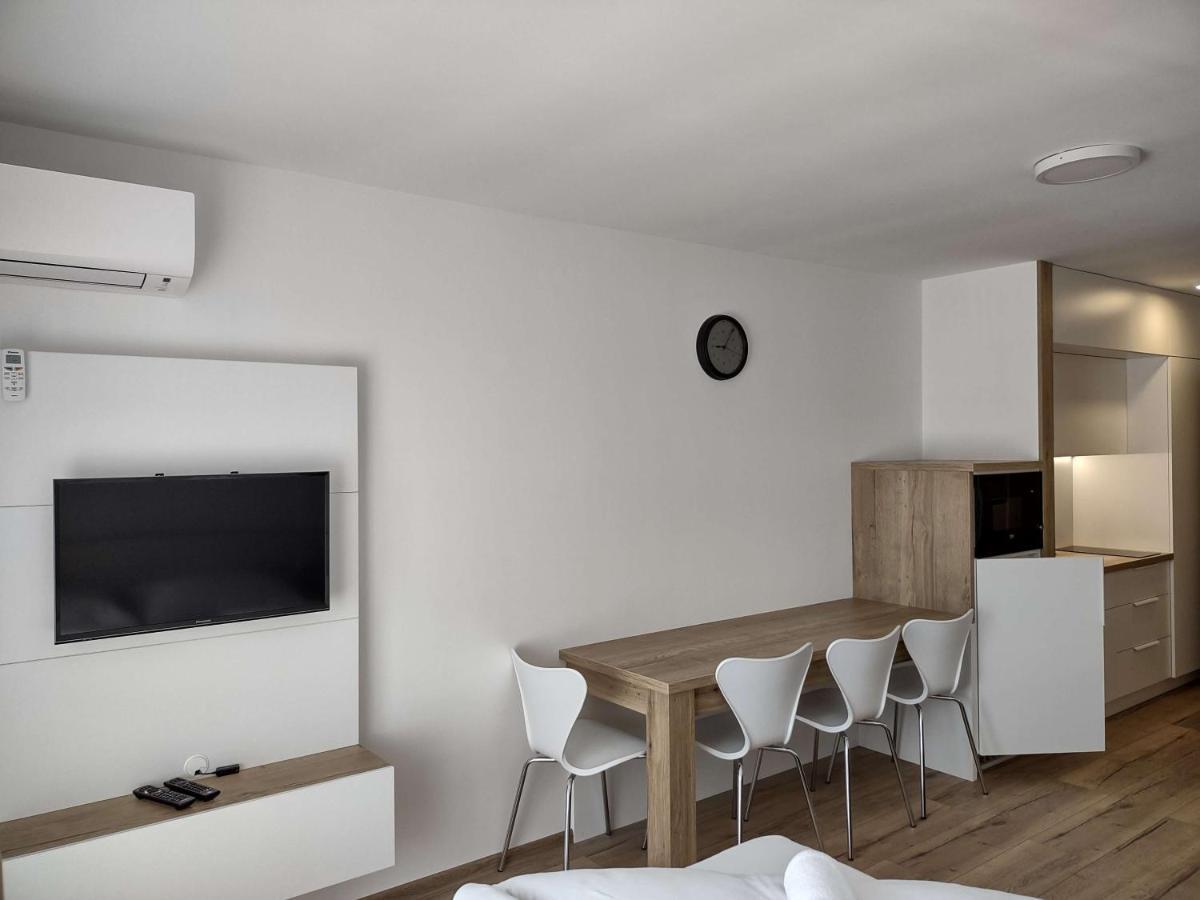 Apartman Kyjev Podhájska Buitenkant foto